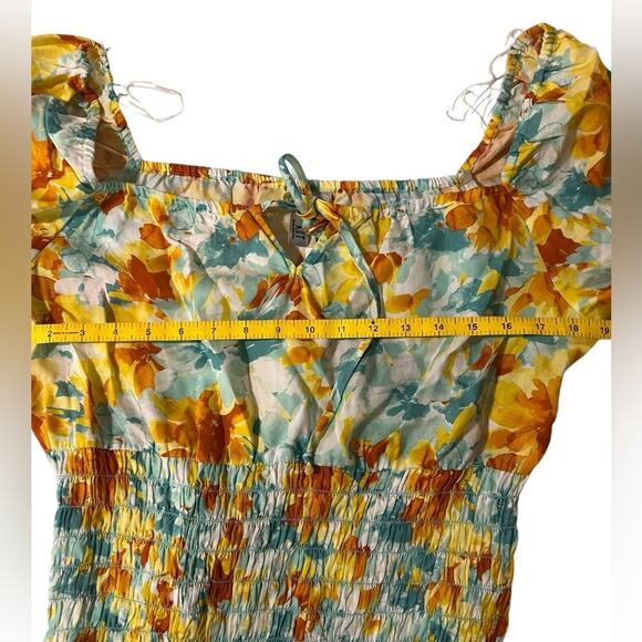 NWT KUT FROM THE KLOTH scoop neck cropped smocked top in green/orange/white - L - Picture 7 of 9